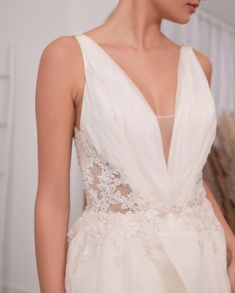 Enaura Sienna #2 default Light Ivory thumbnail