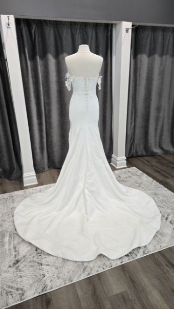 House of Savin Rhianna #1 default Ivory thumbnail