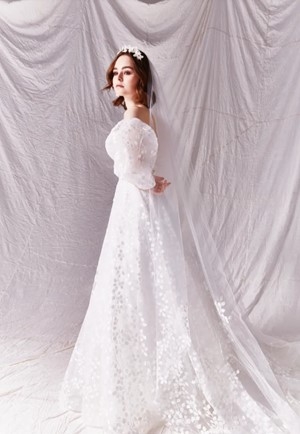 House of Savin CHRISTINA #15 default Ivory thumbnail