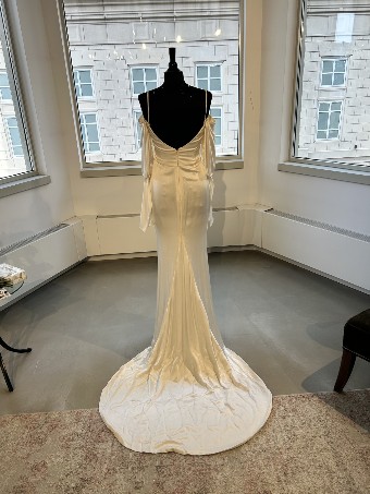 Vera Wang Jane/123220 #2 default Light Ivory thumbnail